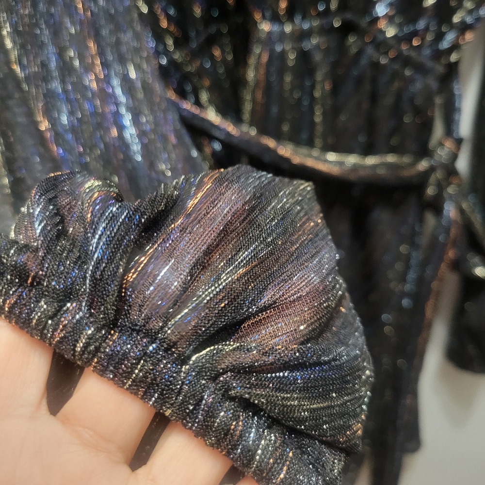 Lovestitch Metallic Long Sleeve mini Dress size small - Picture 7 of 7